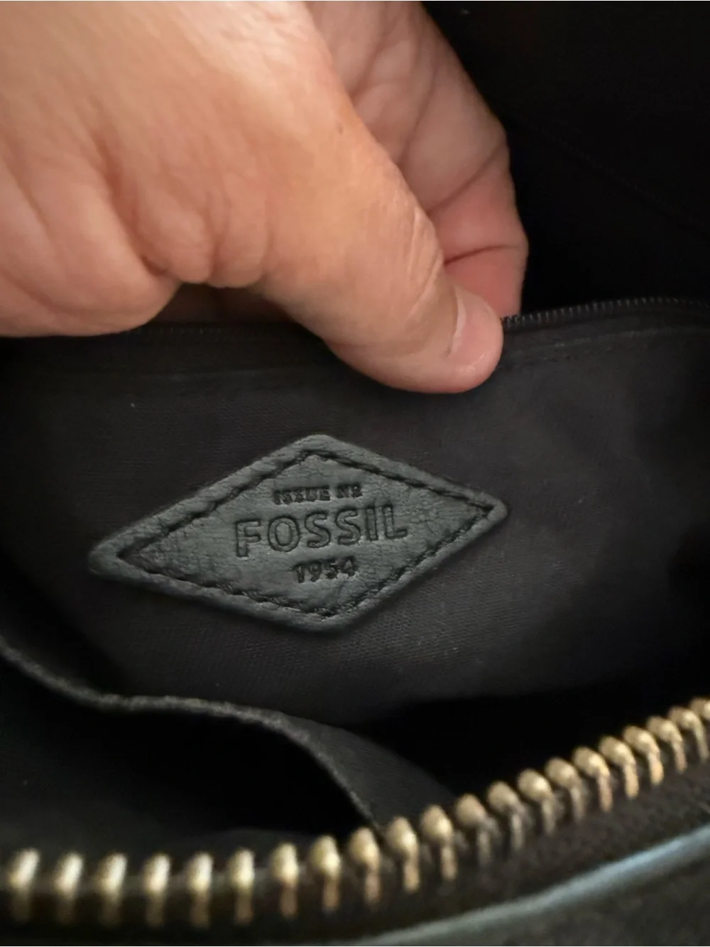 Fossil Black Leather Crossbody Purse with Front Zip